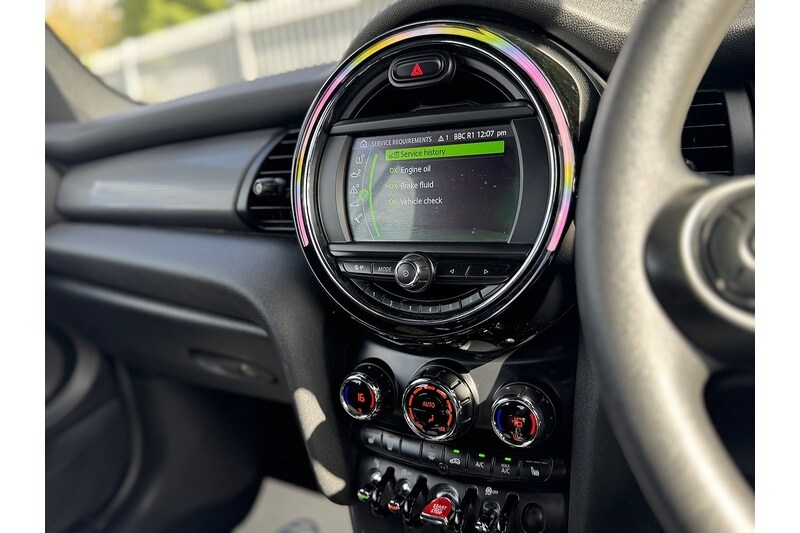 Used MINI Convertible 2018 for sale - 75745006: Photo 44