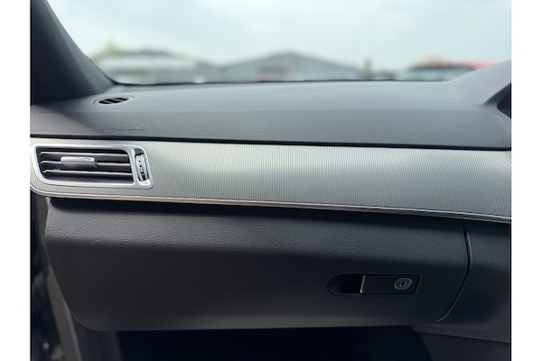 Used Mercedes-Benz E Class 2015 for sale - 75215732: Photo 25