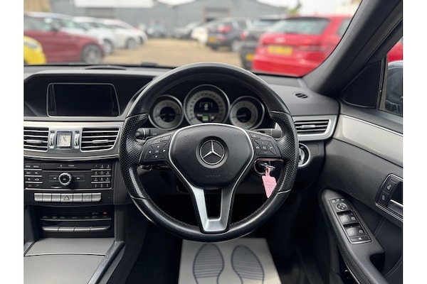 Used Mercedes-Benz E Class 2015 for sale - 75215732: Photo 29