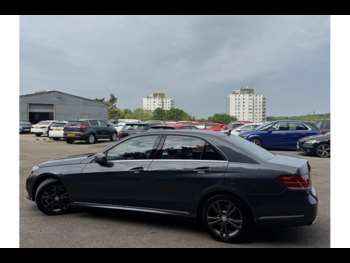 Used Mercedes-Benz E-Class 2015 for sale - 75215732: Photo