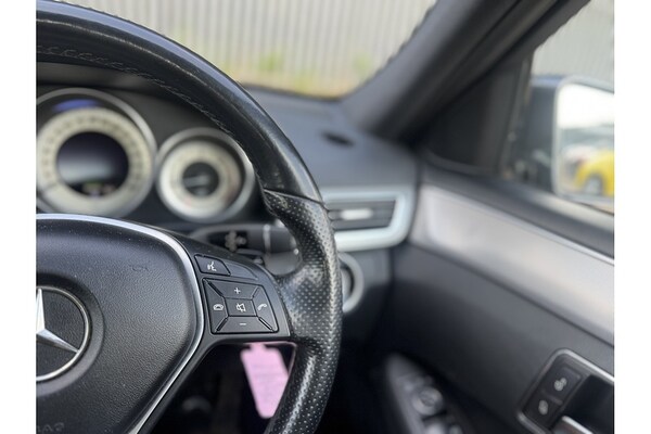 Used Mercedes-Benz E Class 2015 for sale - 75215732: Photo 32