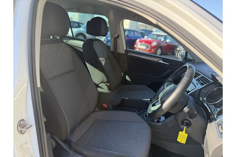 Used Volkswagen Tiguan 2021 for sale - 77655800: Photo 25