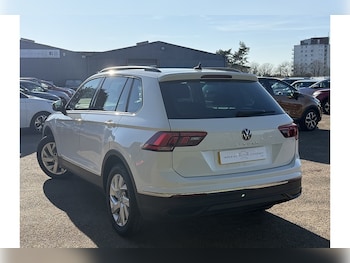 Used Volkswagen Tiguan 2021 for sale - 77655800: Photo