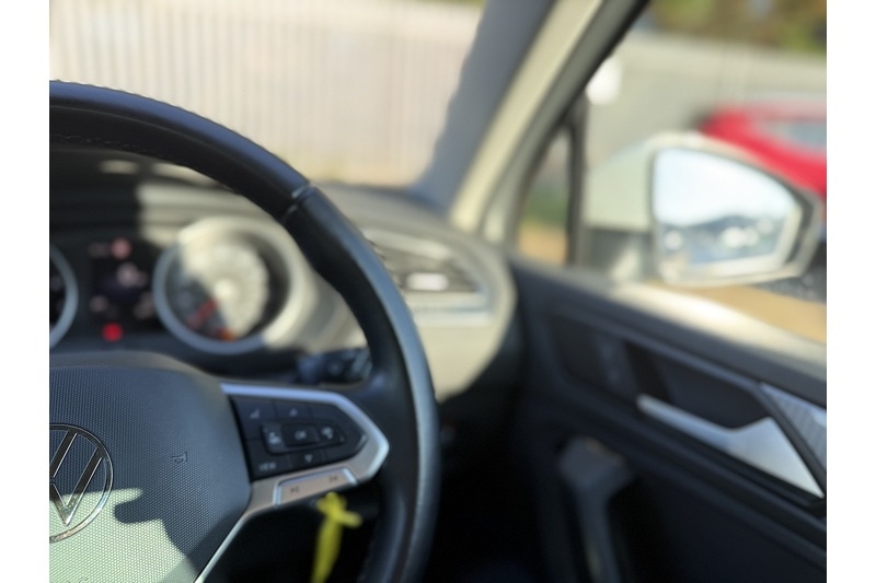 Used Volkswagen Tiguan 2021 for sale - 77655800: Photo 31