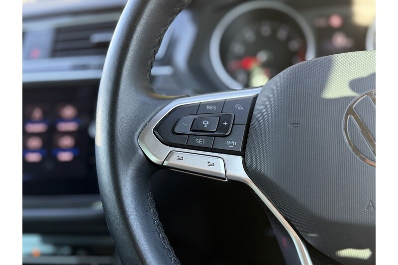 Used Volkswagen Tiguan 2021 for sale - 77655800: Photo 40