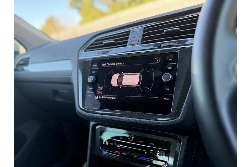 Used Volkswagen Tiguan 2021 for sale - 77655800: Photo 44