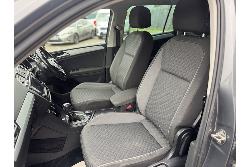 Used Volkswagen Tiguan 2017 for sale - 75516470: Photo 28