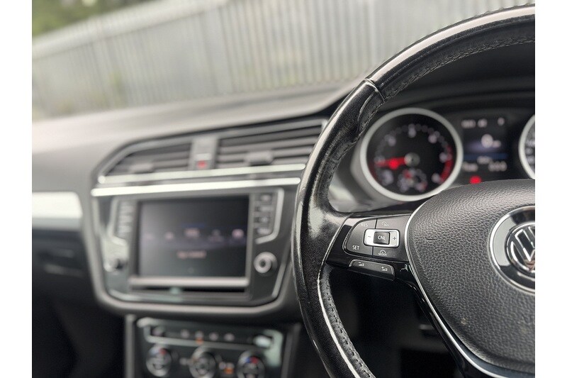 Used Volkswagen Tiguan 2017 for sale - 75516470: Photo 32