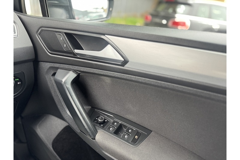 Used Volkswagen Tiguan 2017 for sale - 75516470: Photo 36