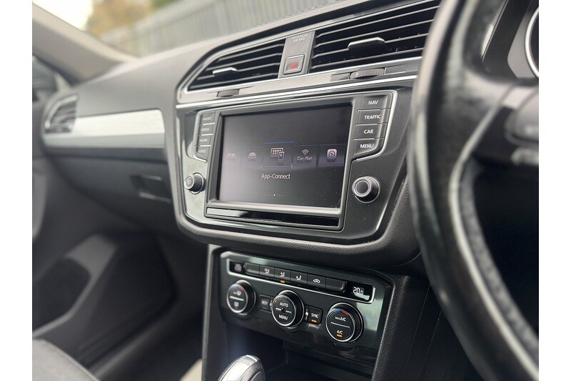 Used Volkswagen Tiguan 2017 for sale - 75516470: Photo 41