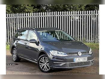 Used Volkswagen Golf 2018 for sale - 76792971: Photo