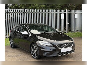 Used Volvo V40 2017 for sale - 77730874: Photo
