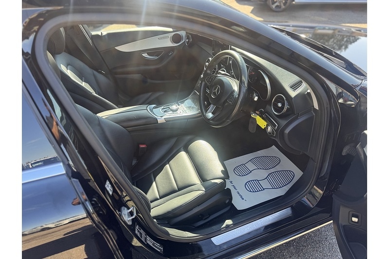 Used Mercedes-Benz C Class 2018 for sale - 76392250: Photo 17