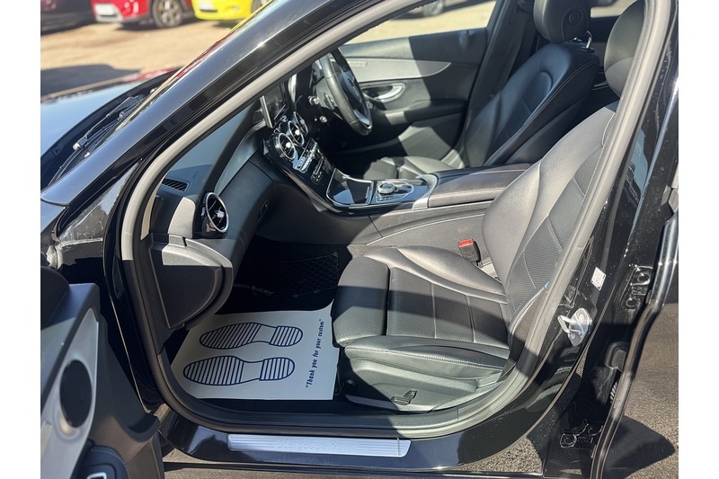 Used Mercedes-Benz C Class 2018 for sale - 76392250: Photo 24