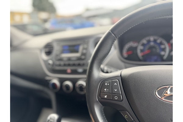 Used Hyundai i10 2018 for sale - 75261492: Photo 26