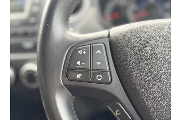 Used Hyundai i10 2018 for sale - 75261492: Photo 37