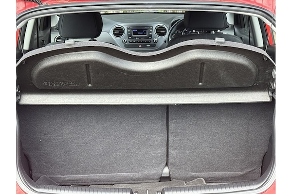 Used Hyundai i10 2018 for sale - 75261492: Photo 42