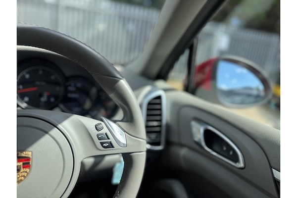 Used Porsche Cayenne 2013 for sale - 73909821: Photo 34