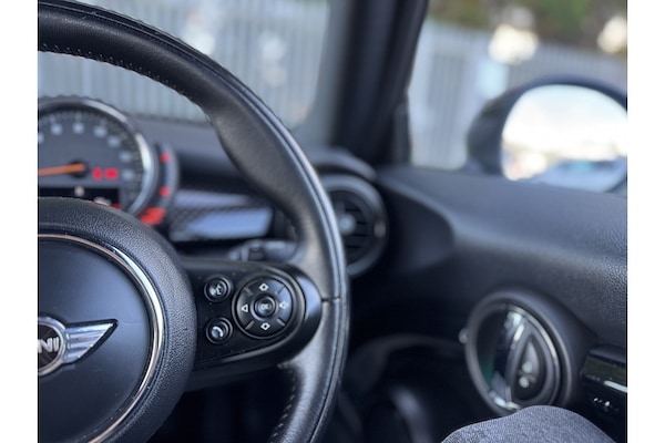 Used MINI Convertible 2017 for sale - 76280486: Photo 31