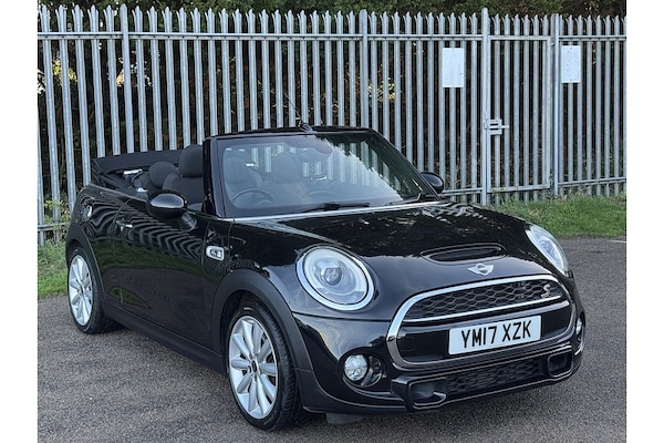 Used MINI Convertible 2017 for sale - 76280486: Photo 4