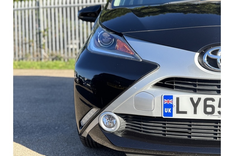 Used Toyota AYGO 2015 for sale - 76591238: Photo 13