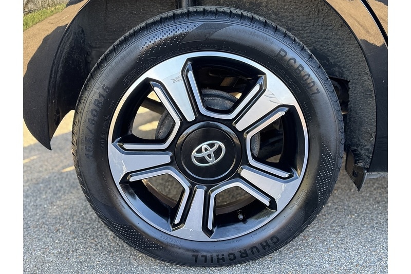 Used Toyota AYGO 2015 for sale - 76591238: Photo 14