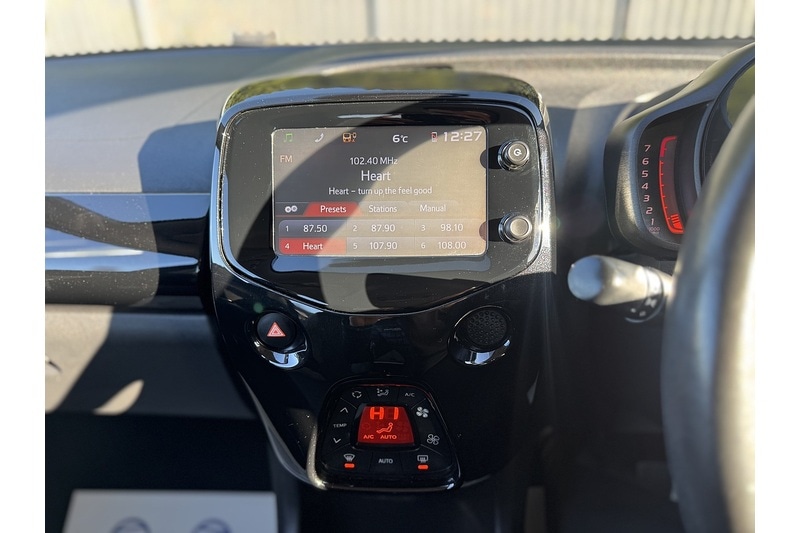 Used Toyota AYGO 2015 for sale - 76591238: Photo 38