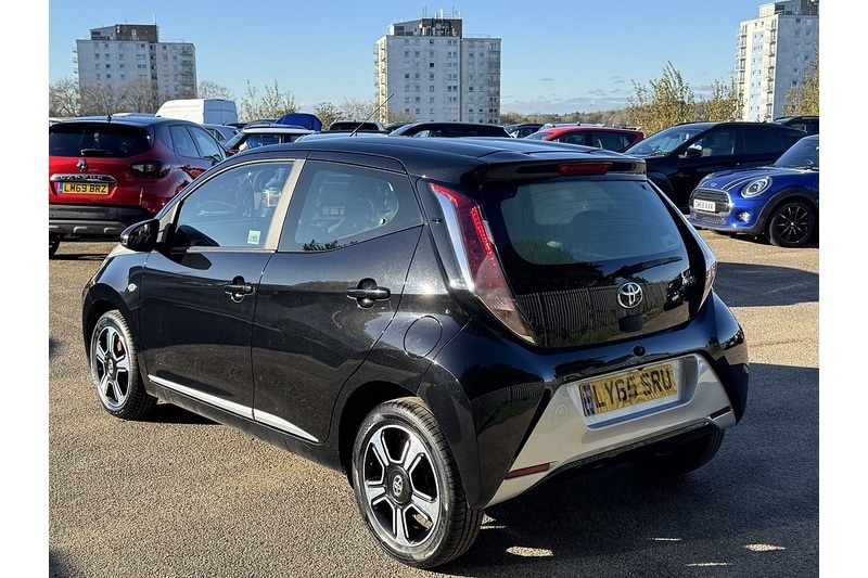 Used Toyota AYGO 2015 for sale - 76591238: Photo 9