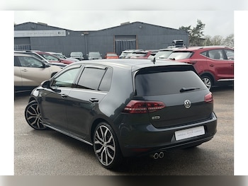 Used Volkswagen Golf 2015 for sale - 78124750: Photo