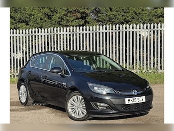 2015 - Excite 5-Door