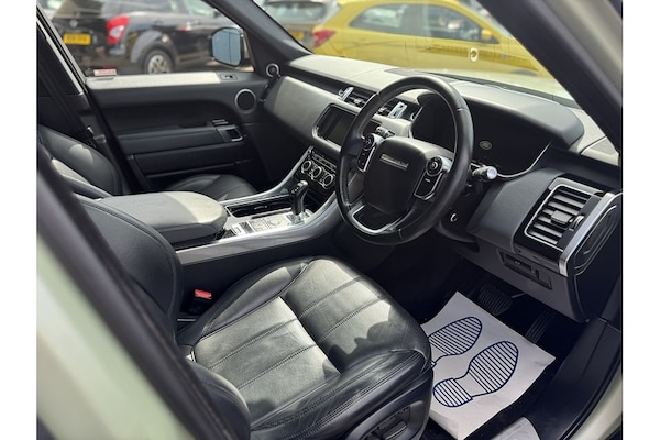 Used Land Rover Range Rover Sport 2014 for sale - 74132108: Photo 17