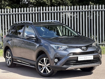 Used Toyota RAV4 2017 for sale - 77905964: Photo