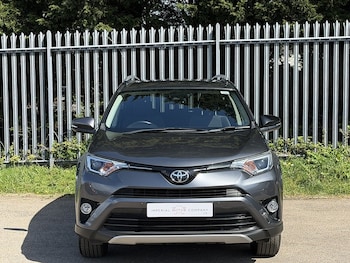 Used Toyota RAV4 2017 for sale - 77905964: Photo
