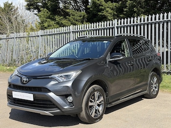 Used Toyota RAV4 2017 for sale - 77905964: Photo