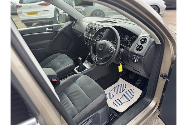 Used Volkswagen Tiguan 2014 for sale - 76210954: Photo 17