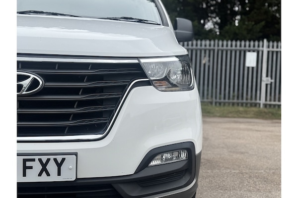 Used Hyundai i800 2018 for sale - 75384625: Photo 14