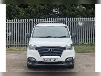 Used Hyundai i800 2018 for sale - 75384625: Photo