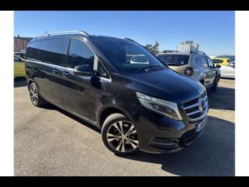Used Mercedes-Benz V-Class 2016 for sale - 72625514: Photo