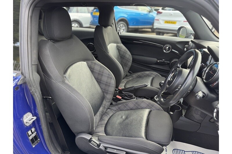 Used MINI Hatch 2018 for sale - 76320274: Photo 15