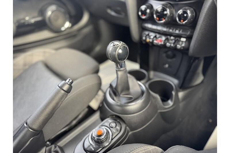 Used MINI Hatch 2018 for sale - 76320274: Photo 35