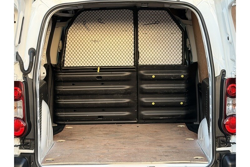 Used Peugeot Partner 2017 for sale - 76638645: Photo 23