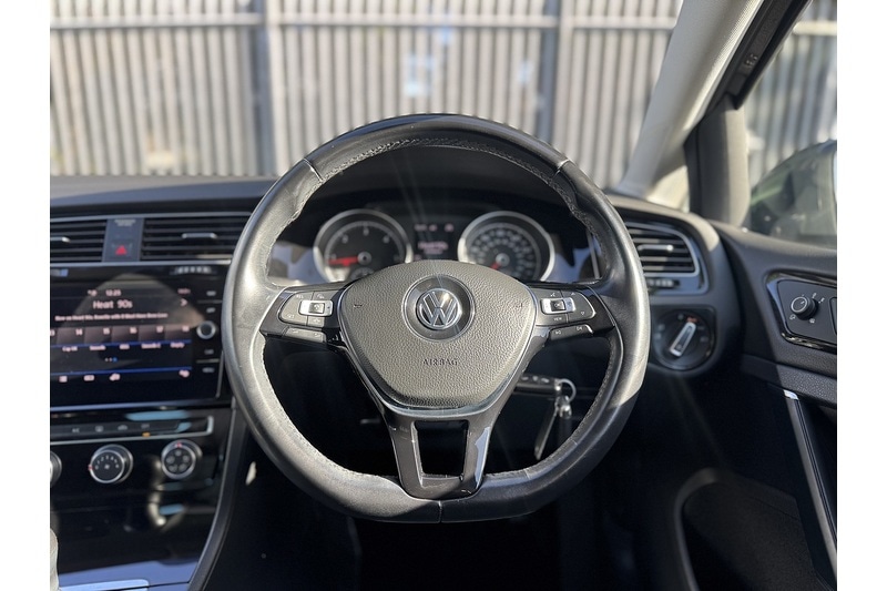 Used Volkswagen Golf 2018 for sale - 76612638: Photo 18
