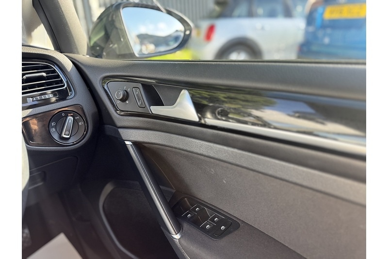 Used Volkswagen Golf 2018 for sale - 76612638: Photo 30