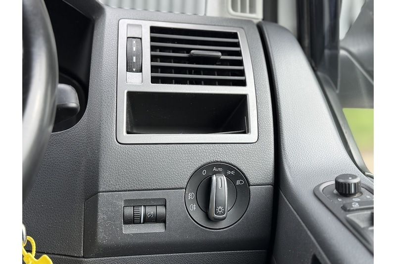 Used Volkswagen Caravelle 2014 for sale - 77465271: Photo 32