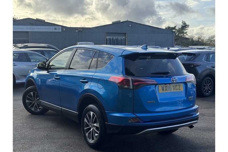 Used Toyota RAV4 2016 for sale - 76280496: Photo 2