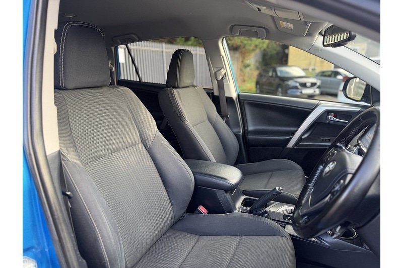 Used Toyota RAV4 2016 for sale - 76280496: Photo 24