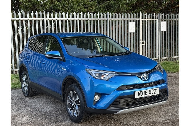 Used Toyota RAV4 2016 for sale - 76280496: Photo 4