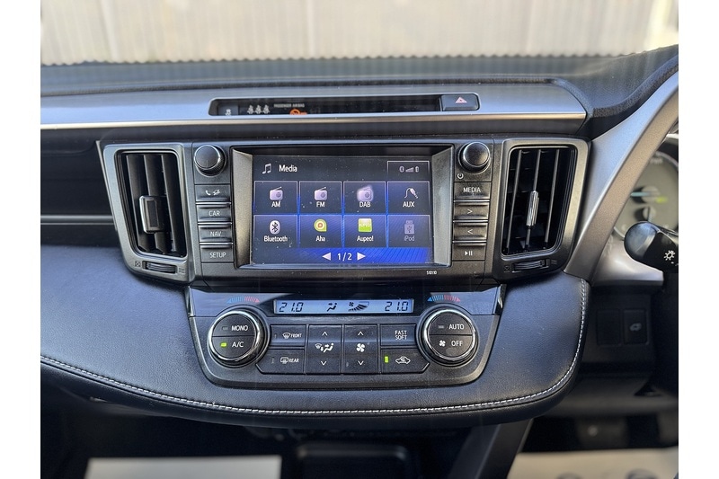 Used Toyota RAV4 2016 for sale - 76280496: Photo 44