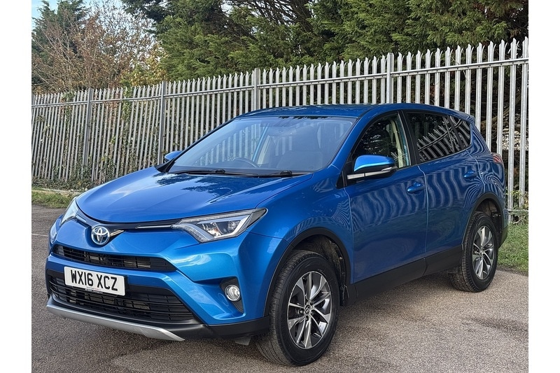 Used Toyota RAV4 2016 for sale - 76280496: Photo 5