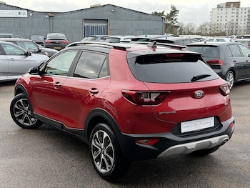 Used Kia Stonic 2018 for sale - 78710517: Photo